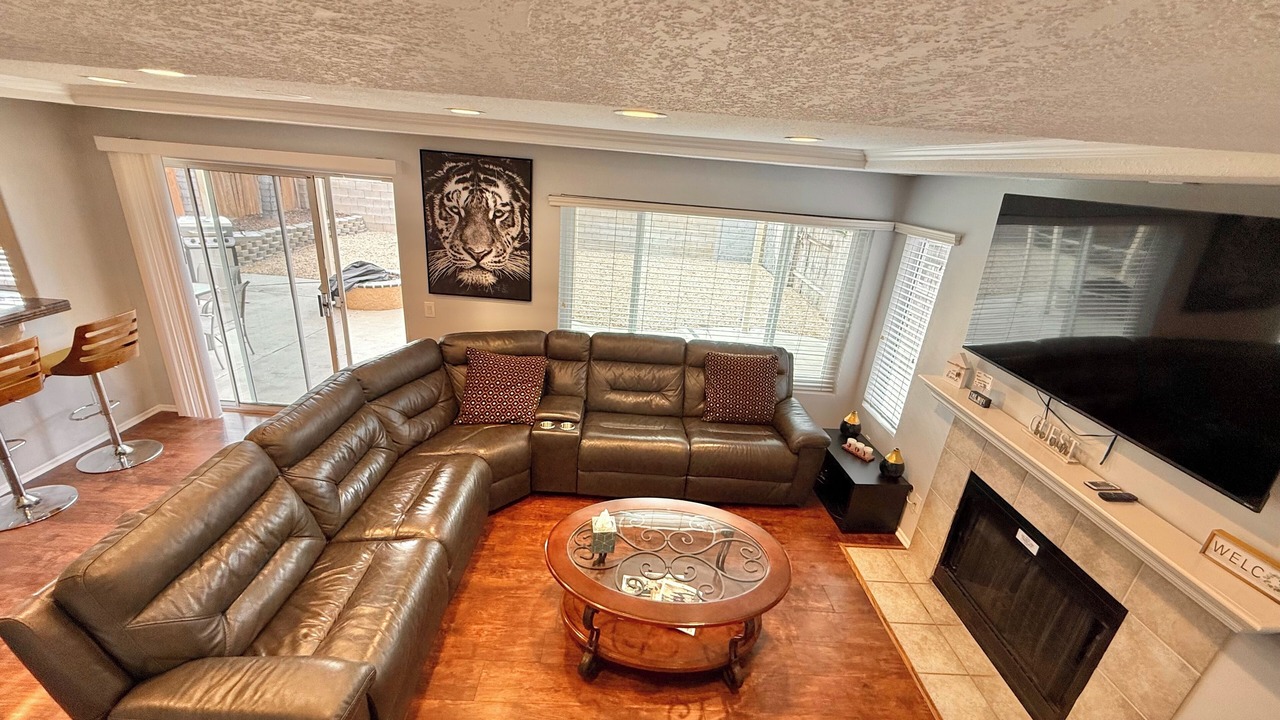 Photo of Livingroom in Murrieta Hot Springs