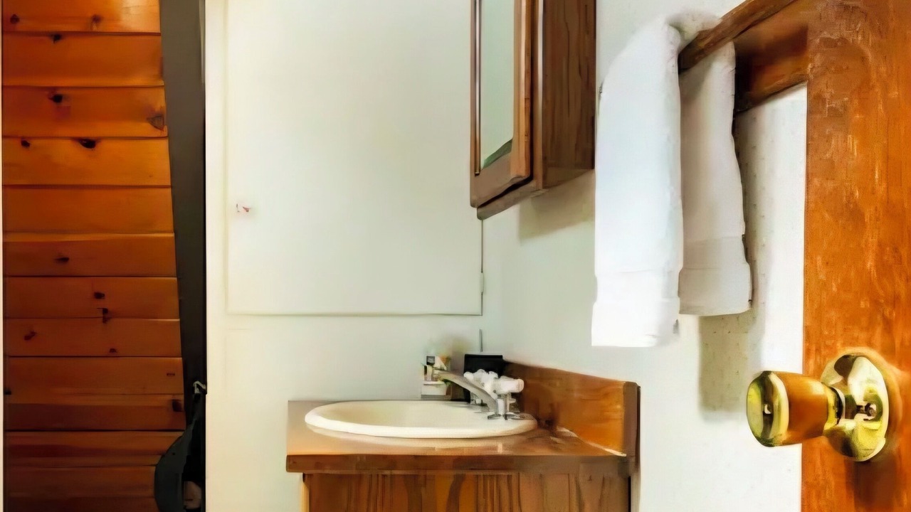 Photo of Bathroom in Pine Mountain Club