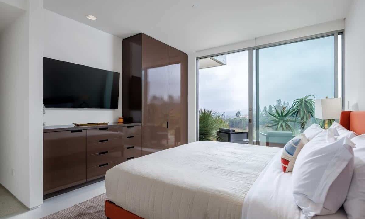 Photo of Bedroom in Trousdale Estates