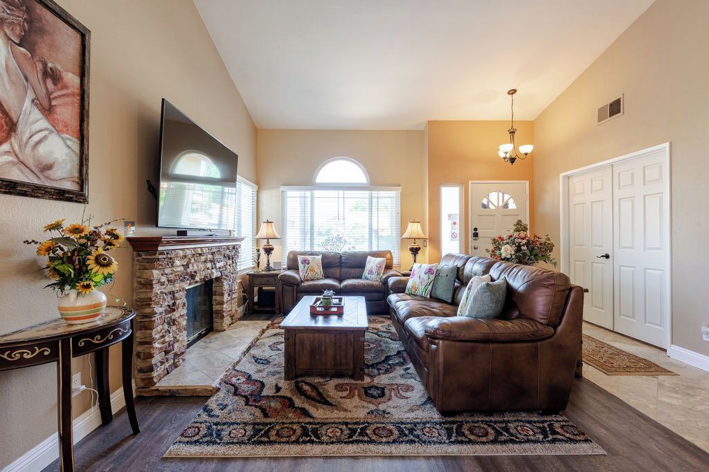 Photo of Livingroom in Temecula