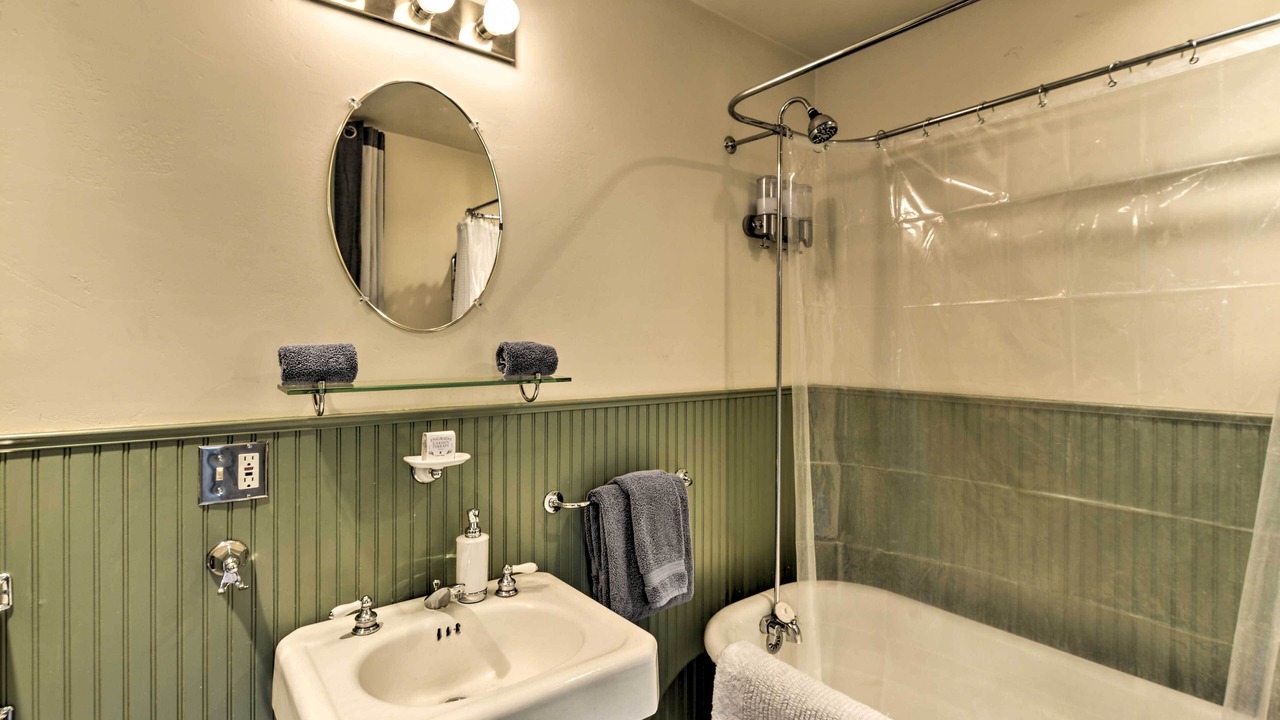Photo of Bathroom in Blue Lake