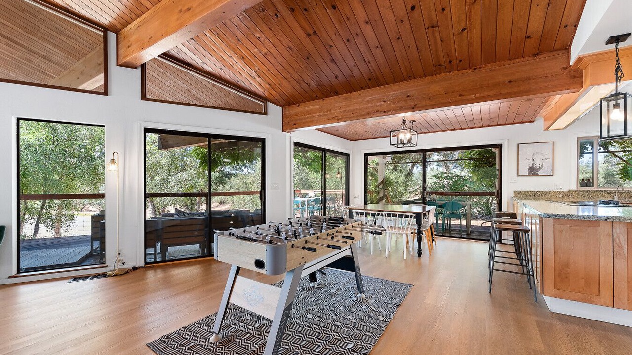 Photo of Bedroom in Kelseyville