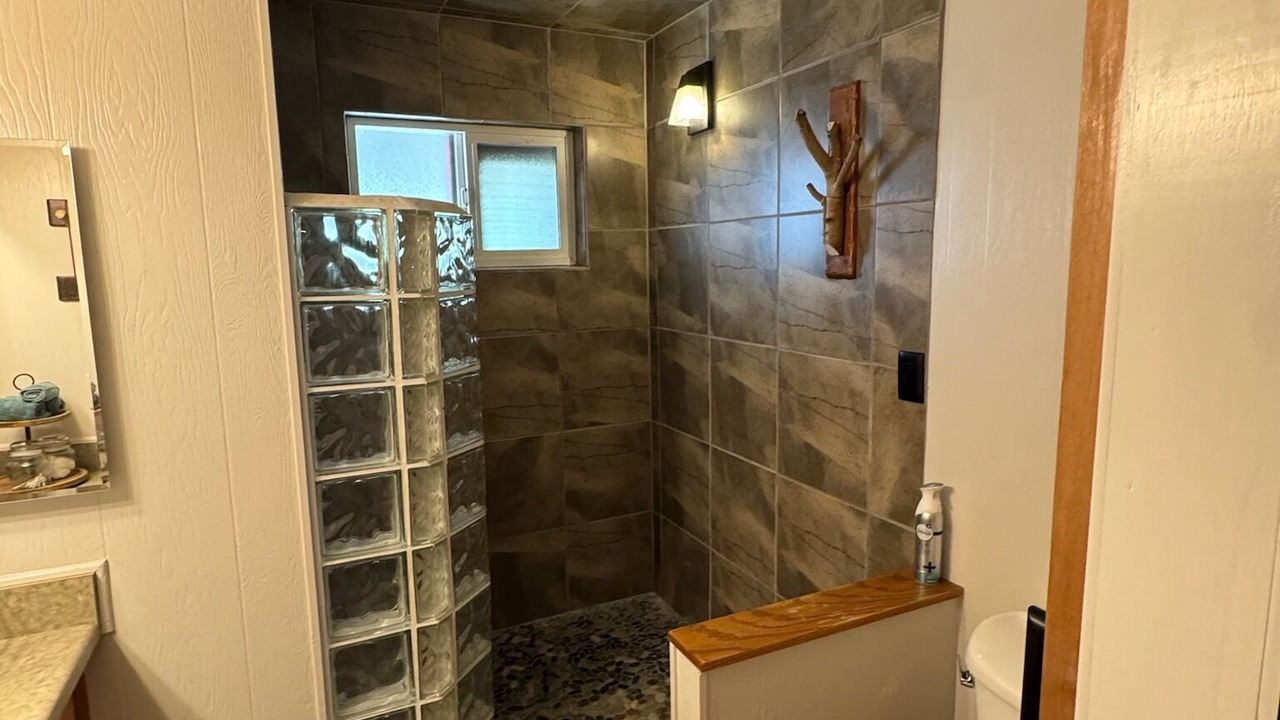 Photo of Bathroom in Wishon