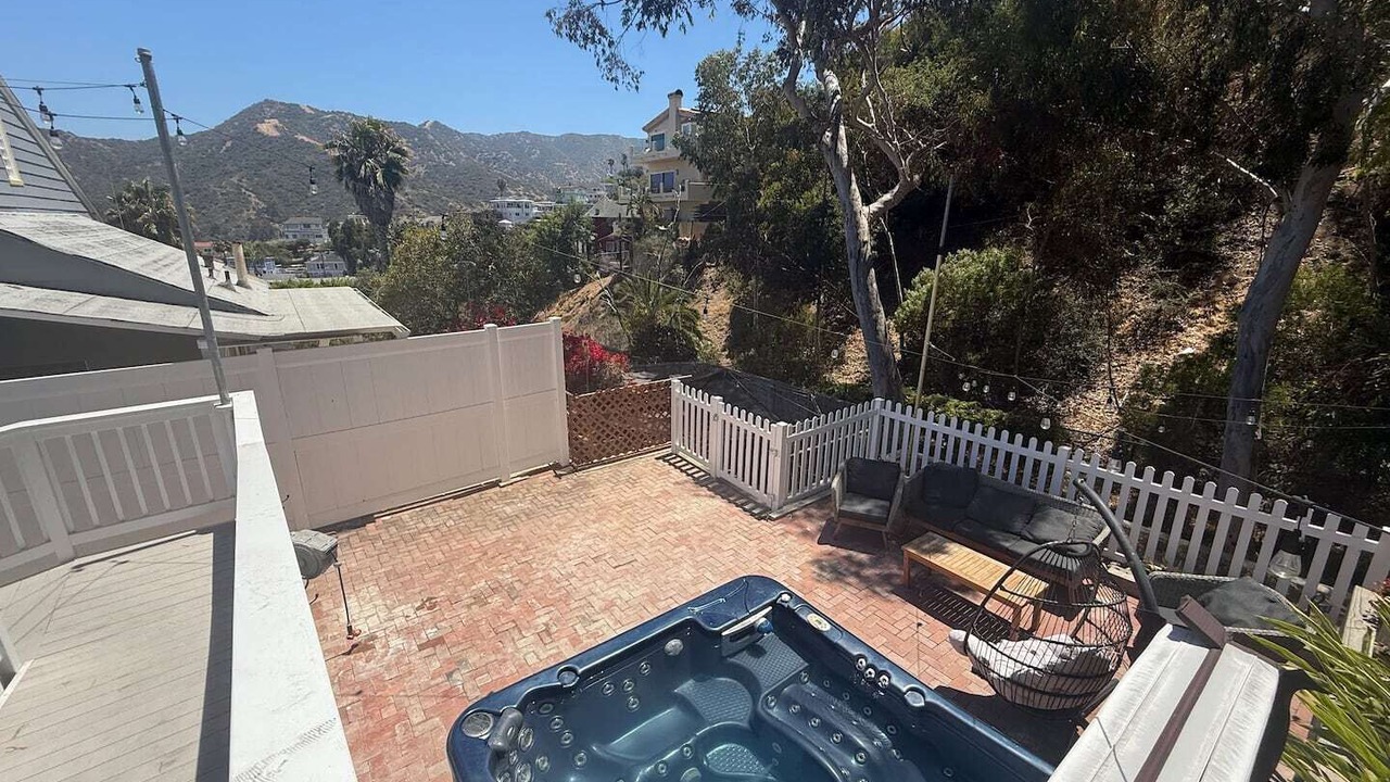 Photo of Patio Balcony in Avalon