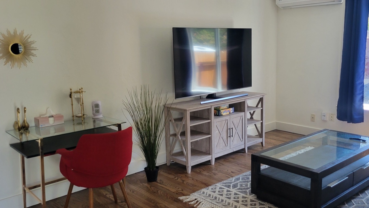 Photo of Livingroom in Napa