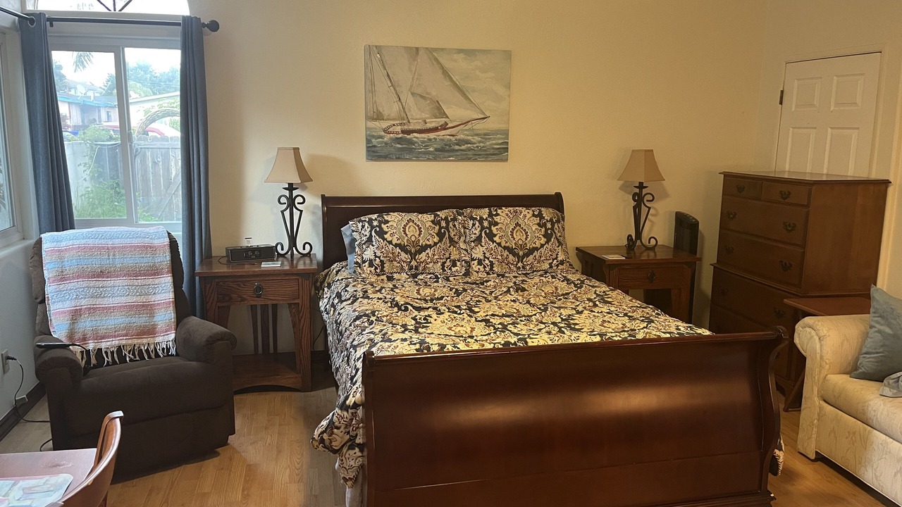 Photo of Bedroom in East Side Capistrano