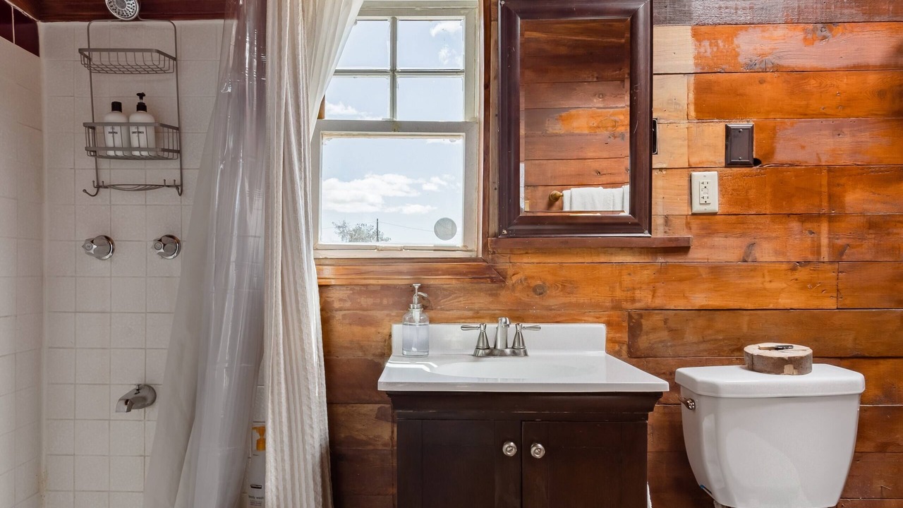 Photo of Bedroom in Yucca Valley