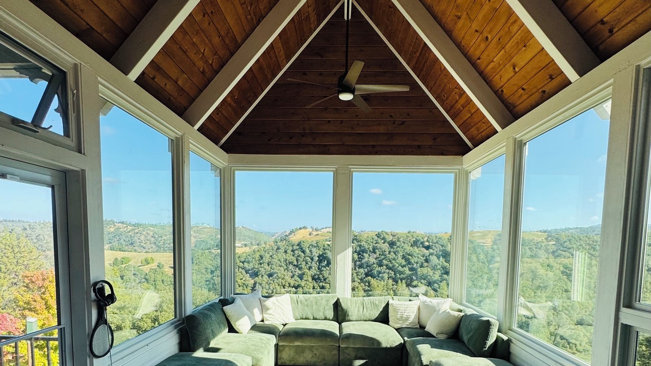 Photo of Livingroom in Shenandoah Valley