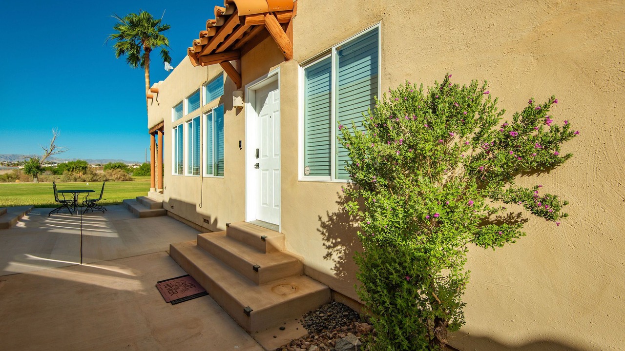 Photo of Outdoor in Needles