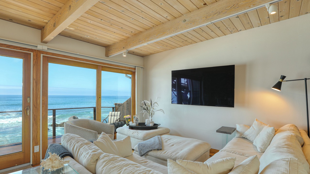 Photo of Livingroom in Marine Terrace