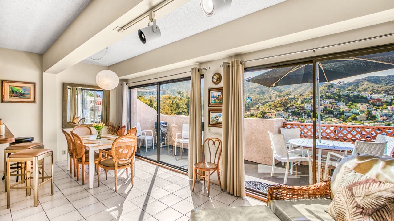 Photo of Patio Balcony in Avalon