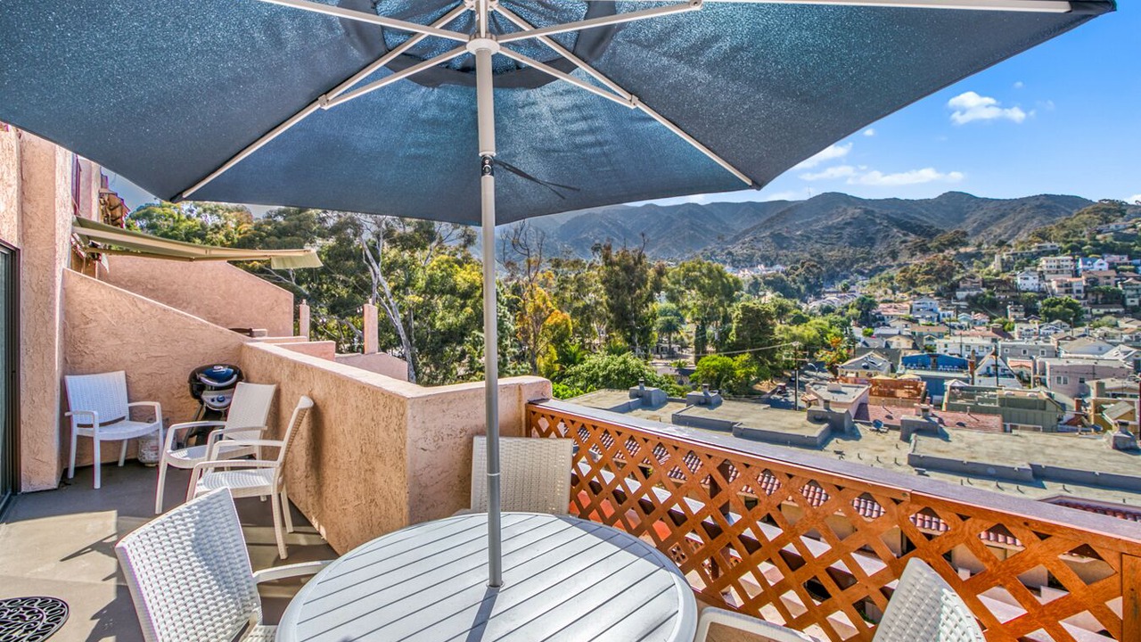 Photo of Patio Balcony in Avalon