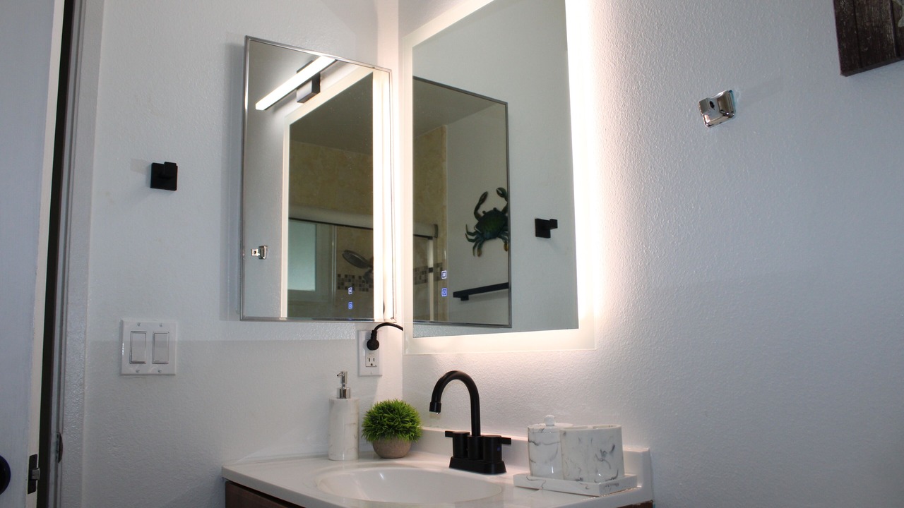 Photo of Bathroom in Orange