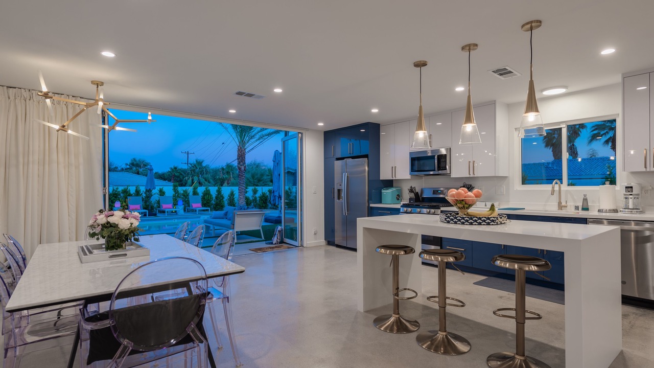 Photo of Kitchen in Racquet Club West