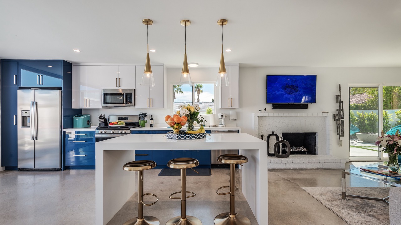 Photo of Kitchen in Racquet Club West