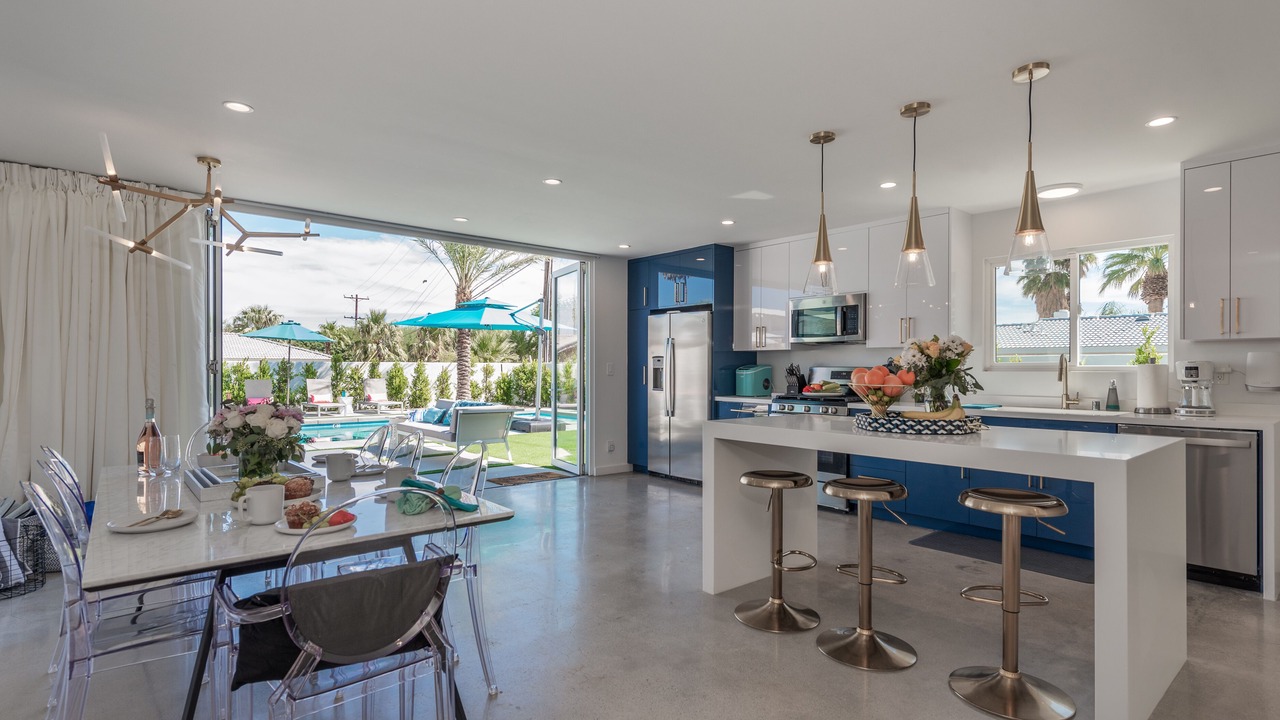 Photo of Kitchen in Racquet Club West