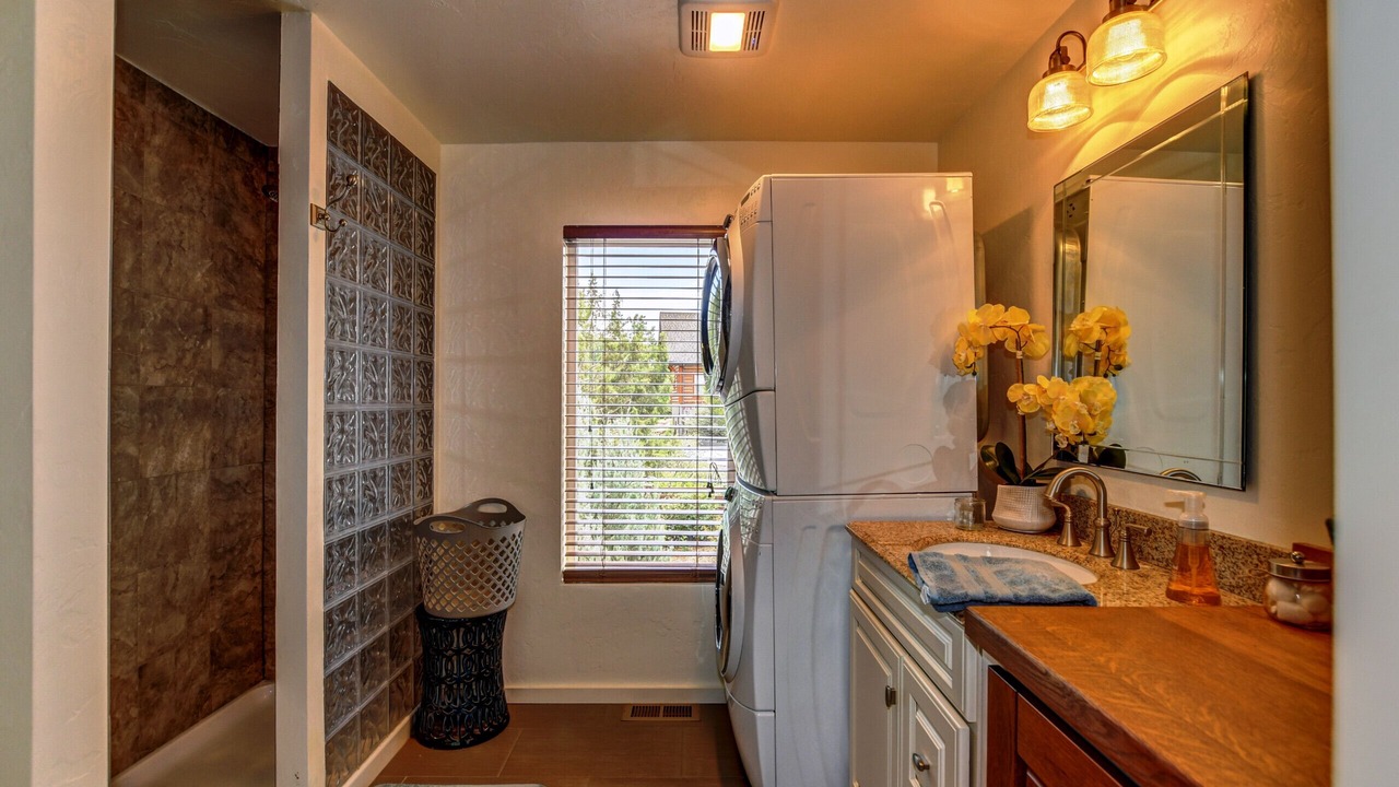 Photo of Bathroom in Diamond Valley