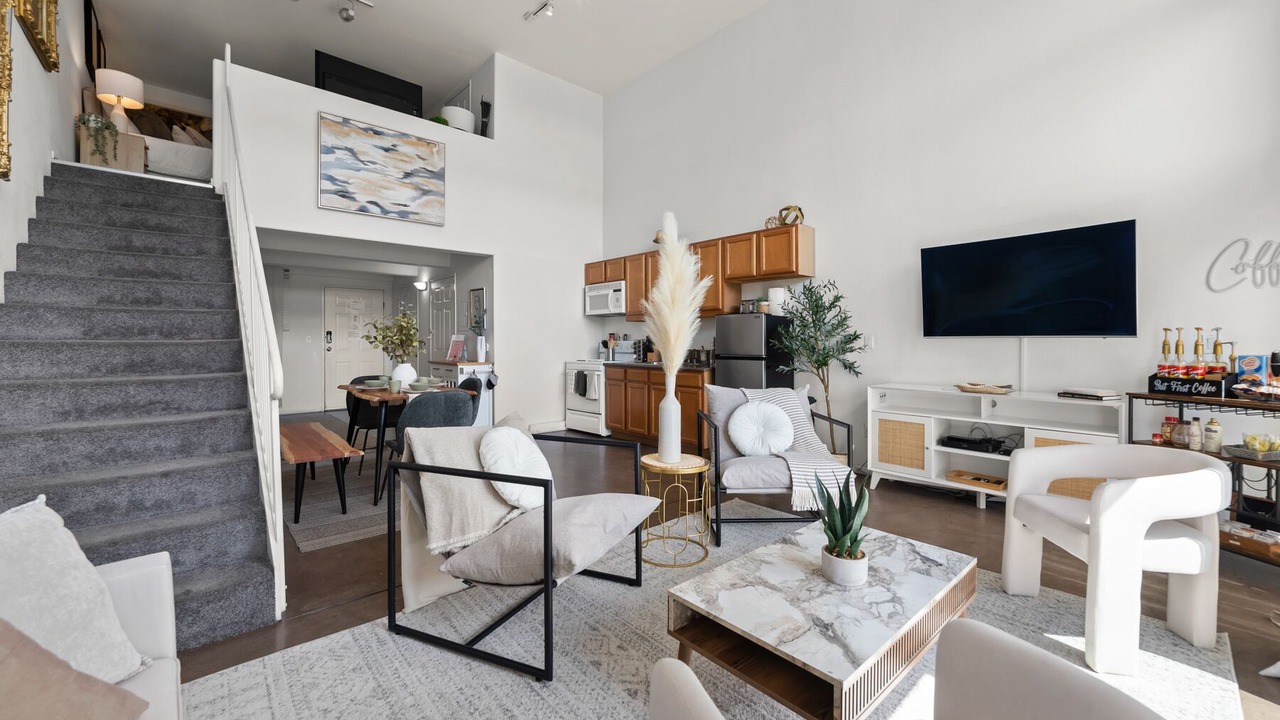 Photo of Livingroom in Downtown San Diego