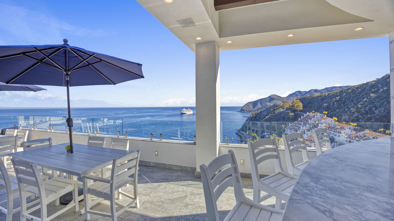 Photo of Outdoor in Avalon