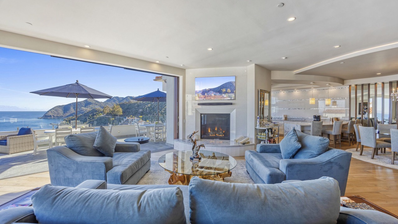 Photo of Bedroom in Avalon