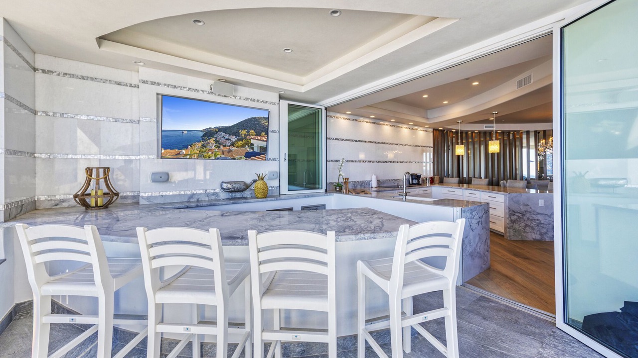 Photo of Outdoor in Avalon