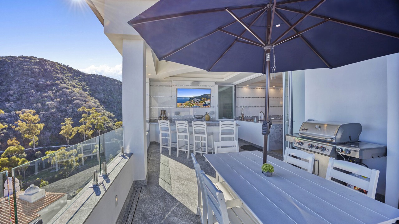 Photo of Outdoor in Avalon