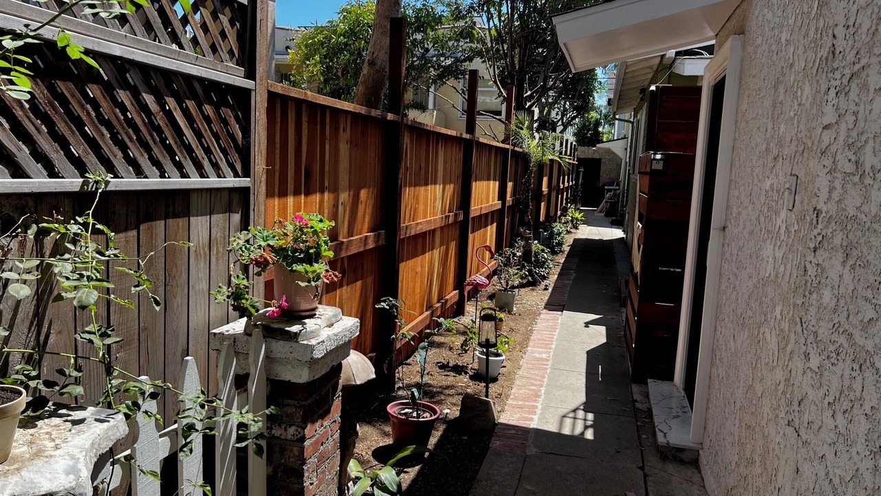 Photo of Outdoor in Bluff Heights