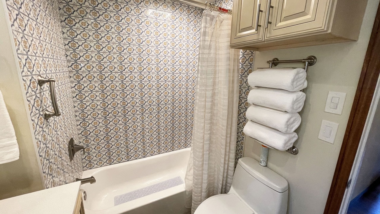 Photo of Bathroom in Pine Mountain Club