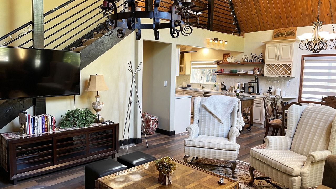 Photo of Livingroom in Pine Mountain Club