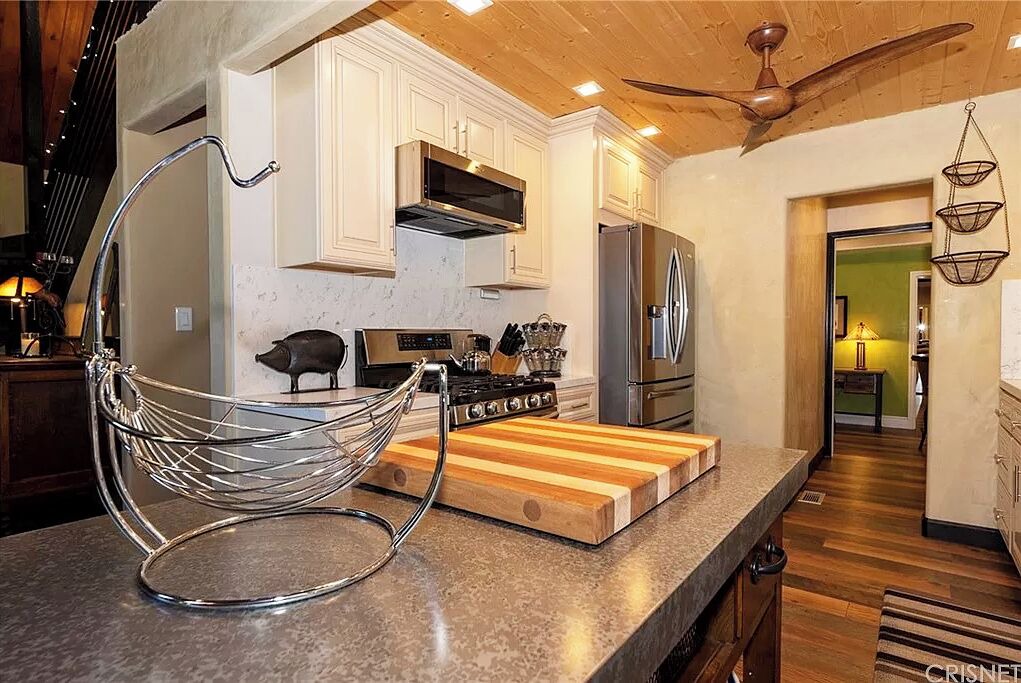 Photo of Kitchen in Pine Mountain Club