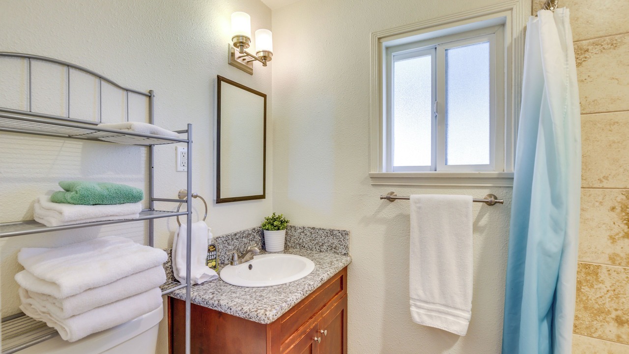 Photo of Bathroom in Lincoln Acres