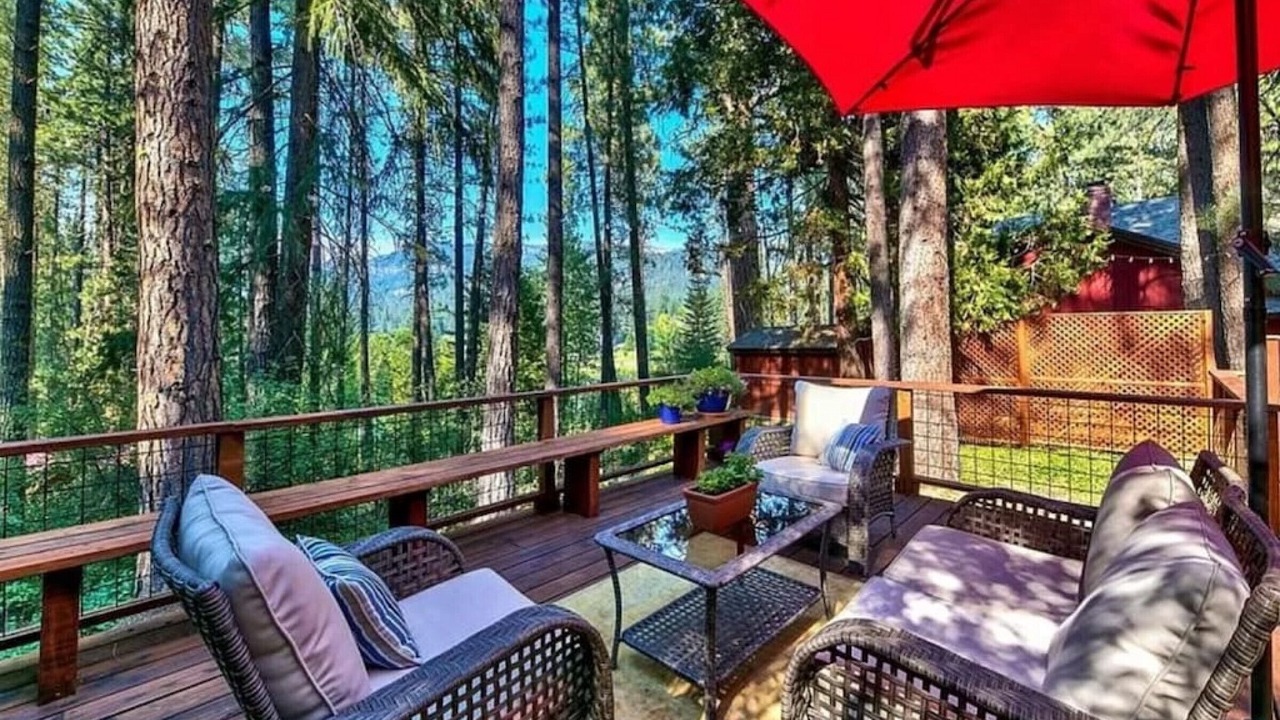 Photo of Patio Balcony in Plumas Eureka Estates