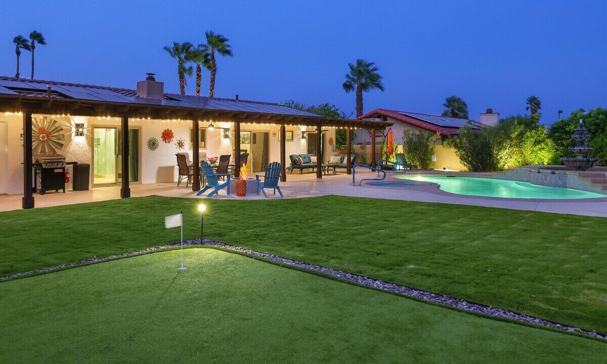 Photo of Outdoor in Desert Park Estates