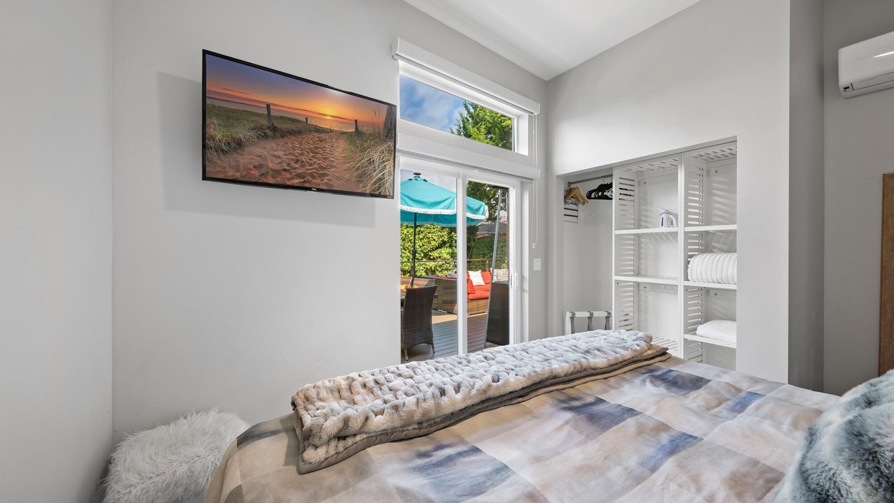 Photo of Bedroom in South Oceanside