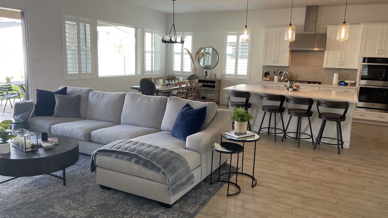 Photo of Livingroom in South Mountain