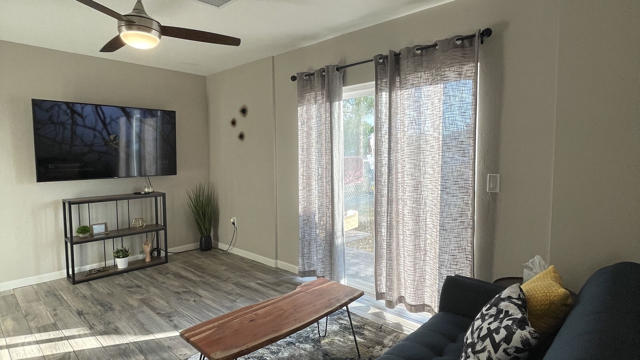 Photo of Livingroom in Prescott Valley Units