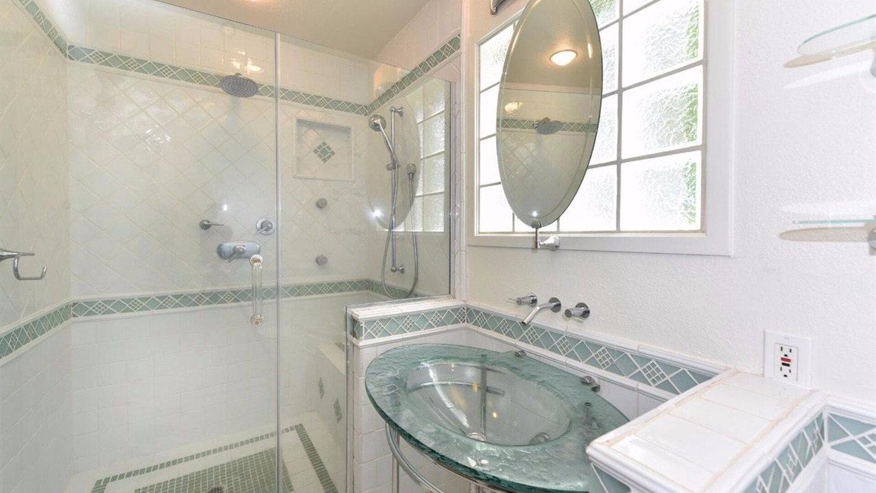 Photo of Bathroom in St. Helena