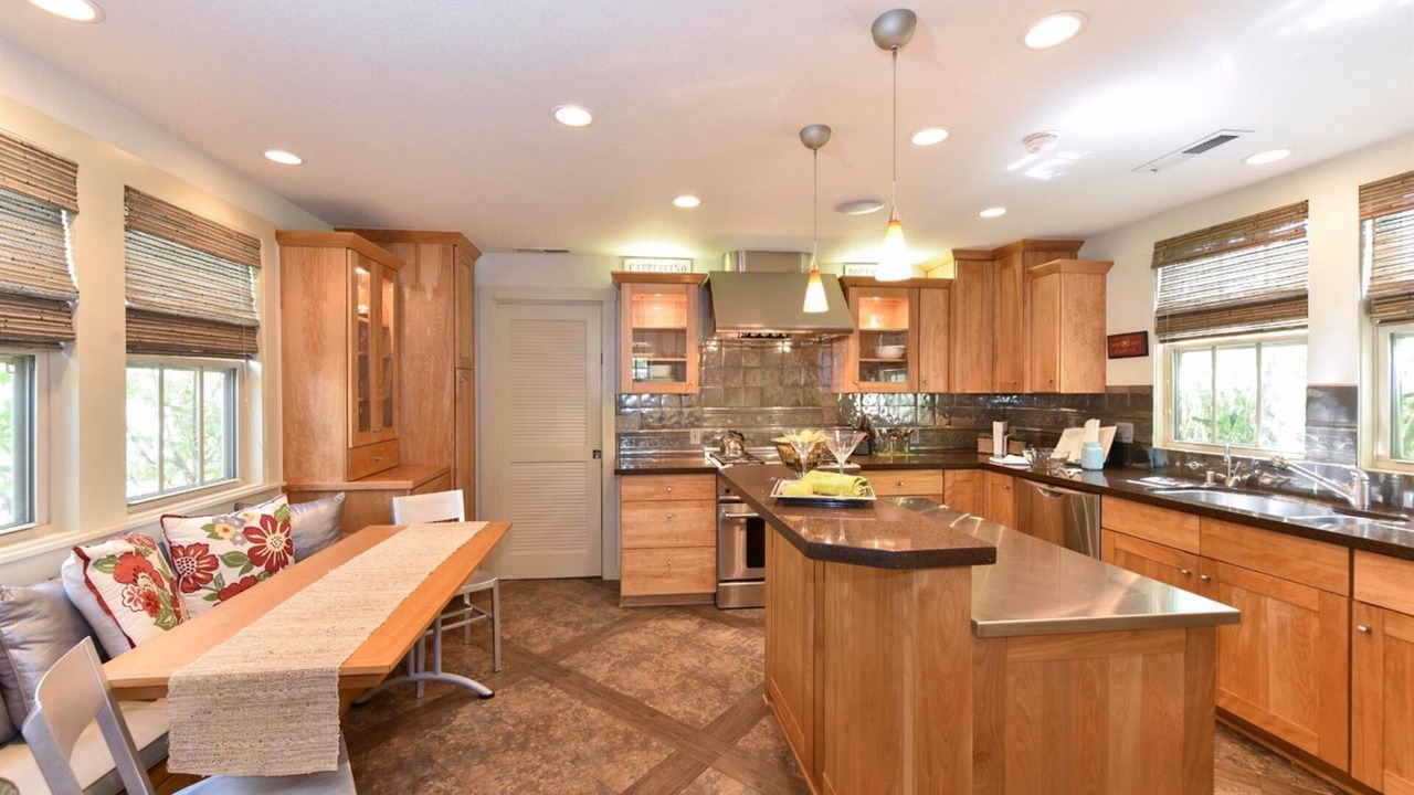 Photo of Kitchen in St. Helena