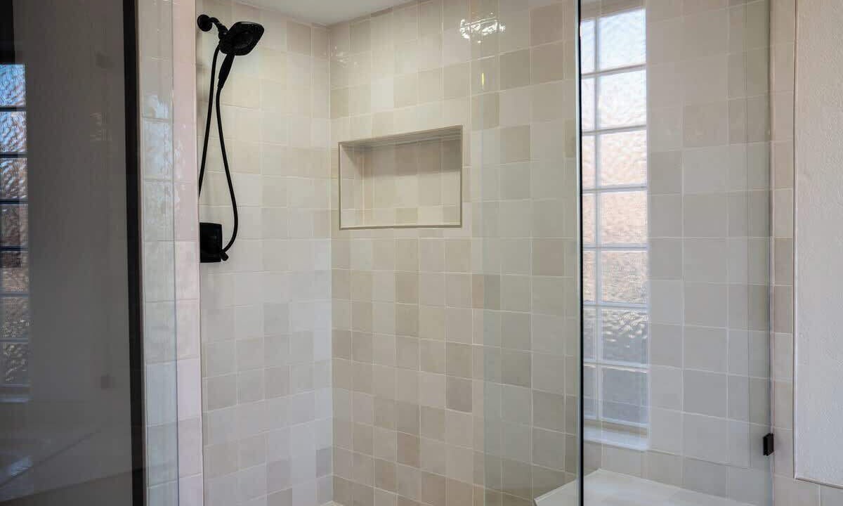 Photo of Bathroom in Castle Glen Estates