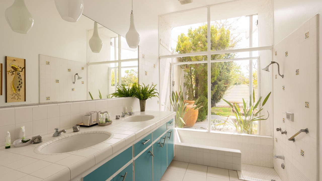 Photo of Bathroom in Desert Park Estates