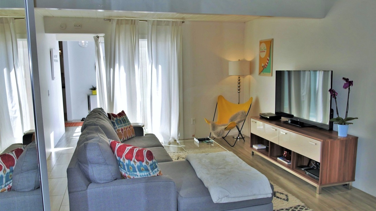 Photo of Livingroom in Palm Desert