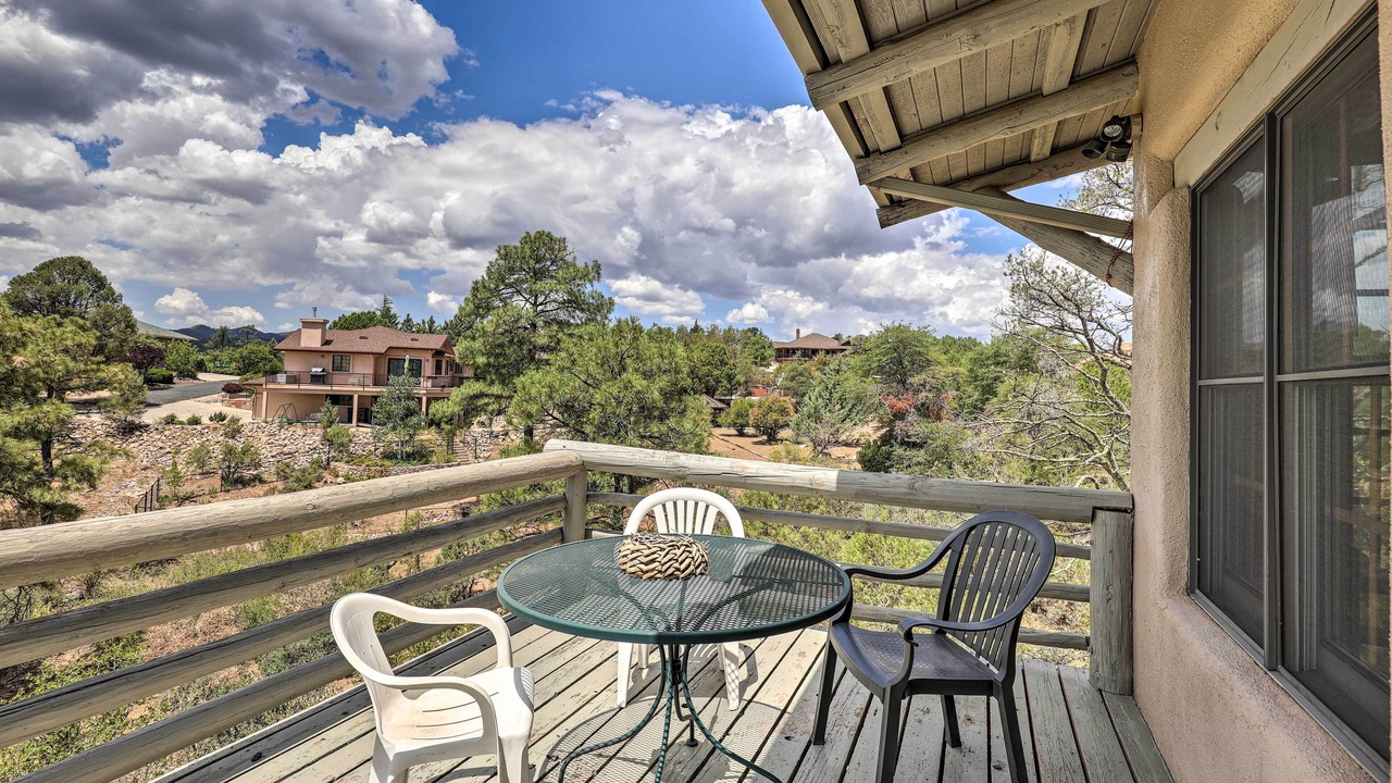 Photo of Patio Balcony in Forest Trails