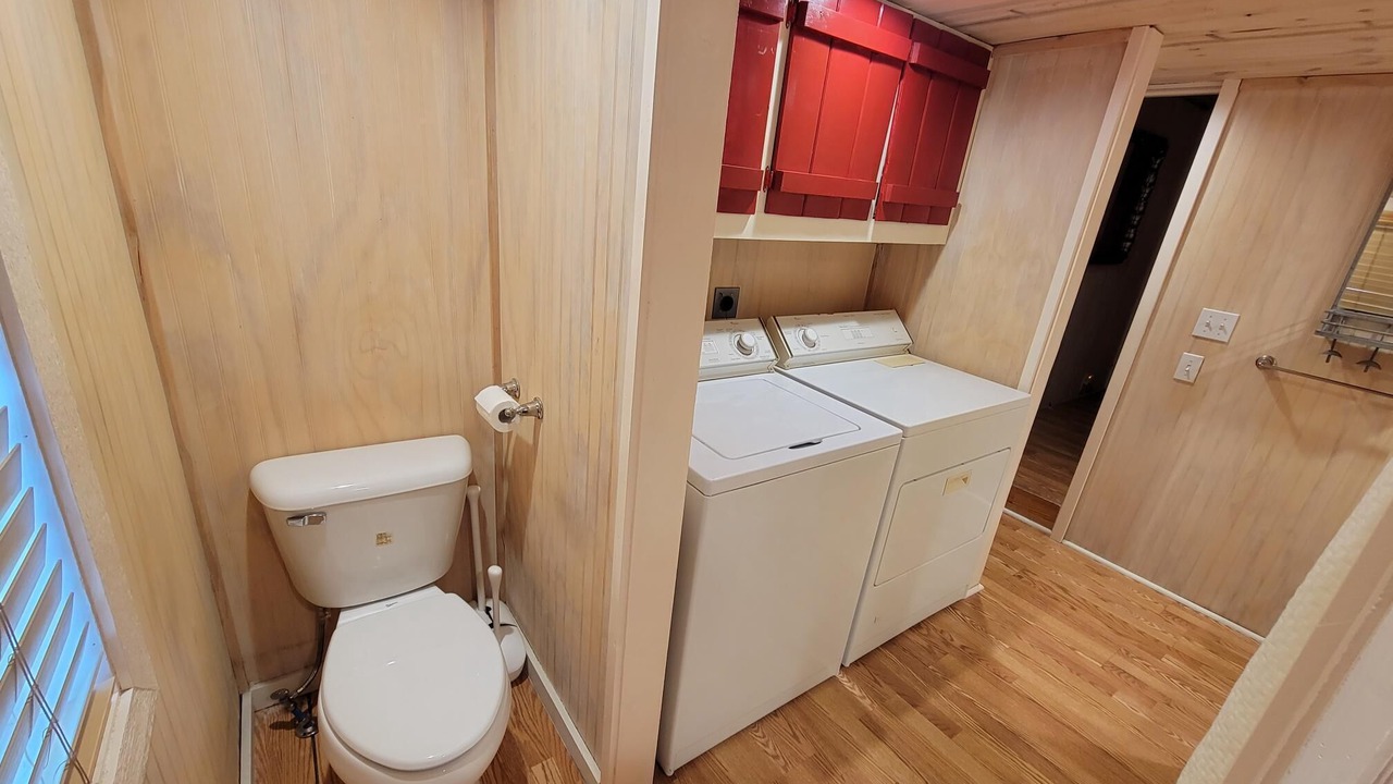 Photo of Bathroom in Parker Strip