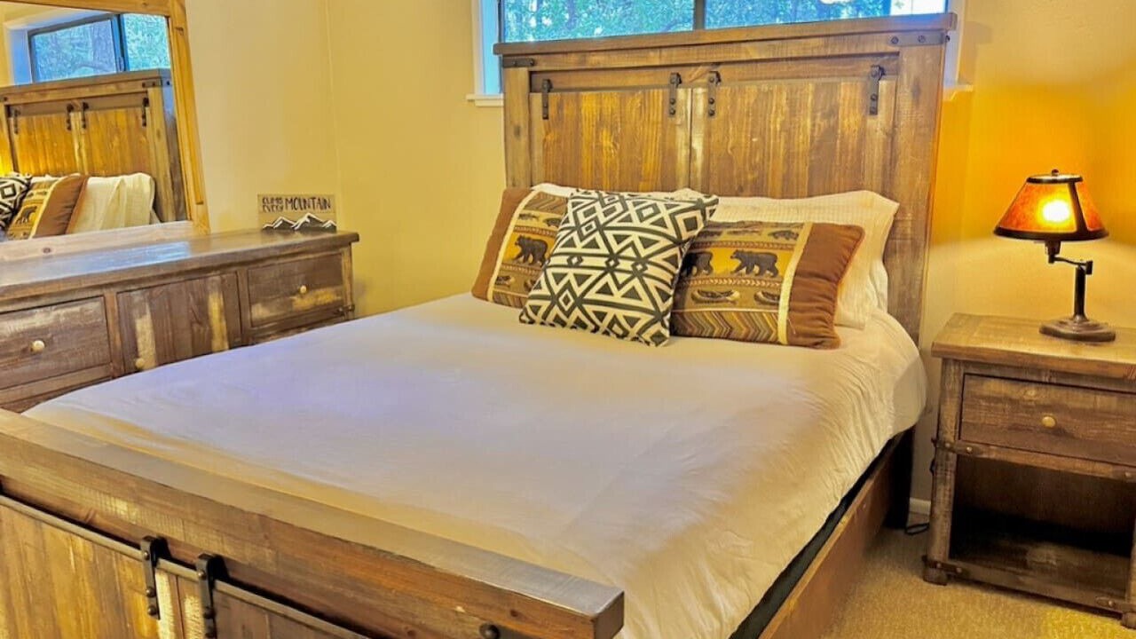 Photo of Bedroom in Groom Creek