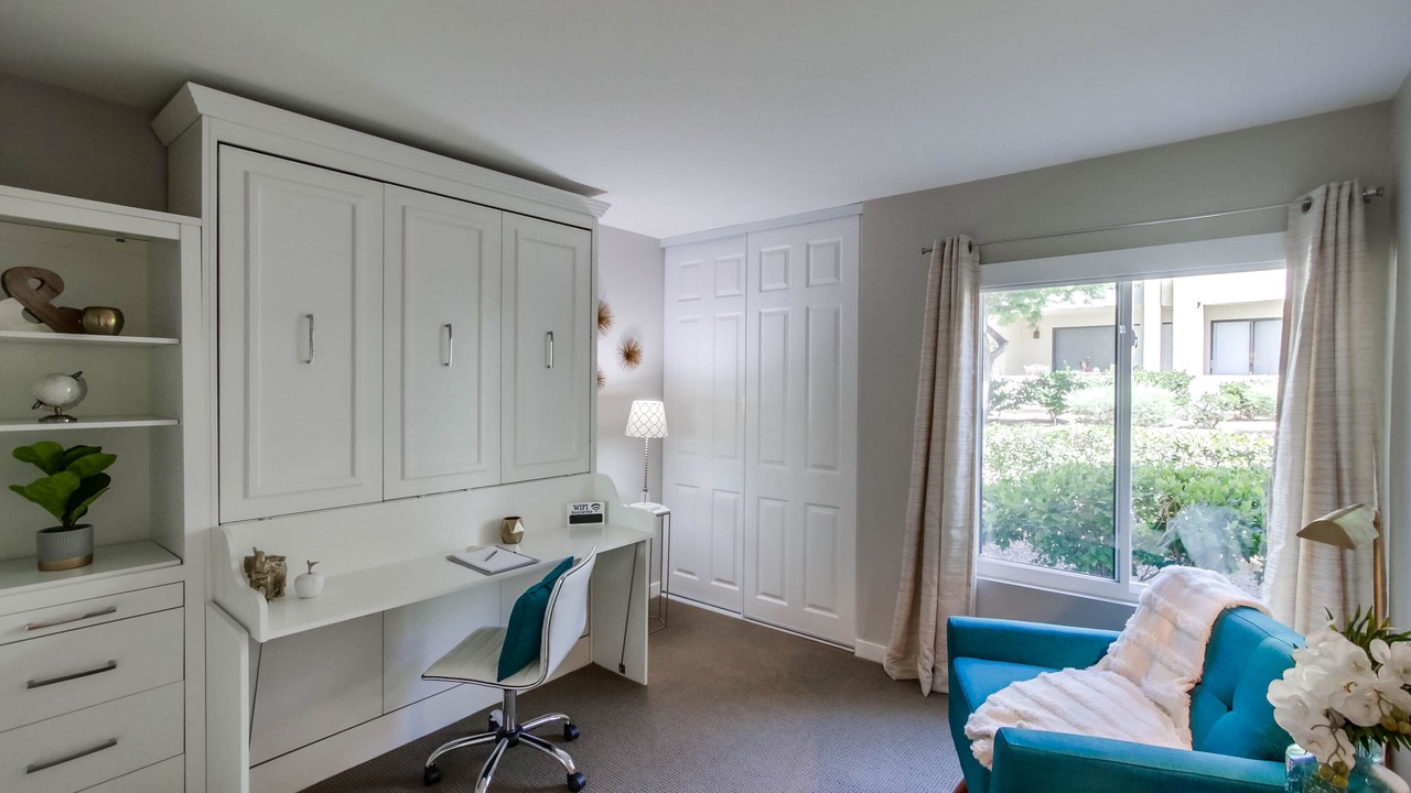 Photo of Livingroom in Rancho Bernardo