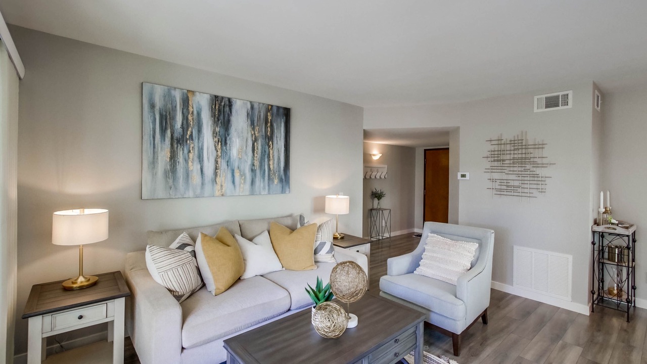 Photo of Livingroom in Rancho Bernardo