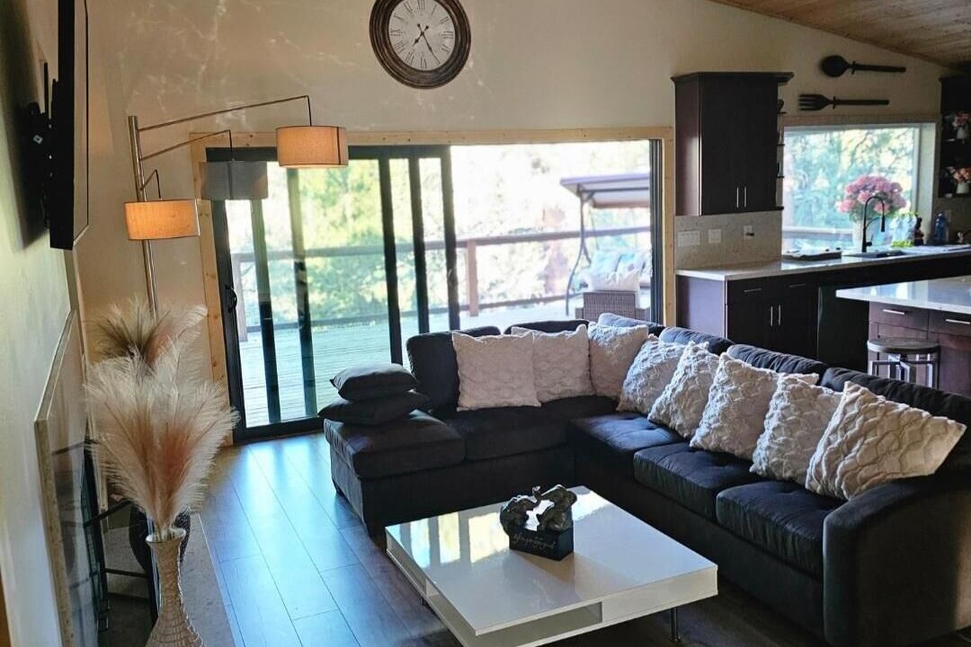 Photo of Livingroom in Pine Mountain Club