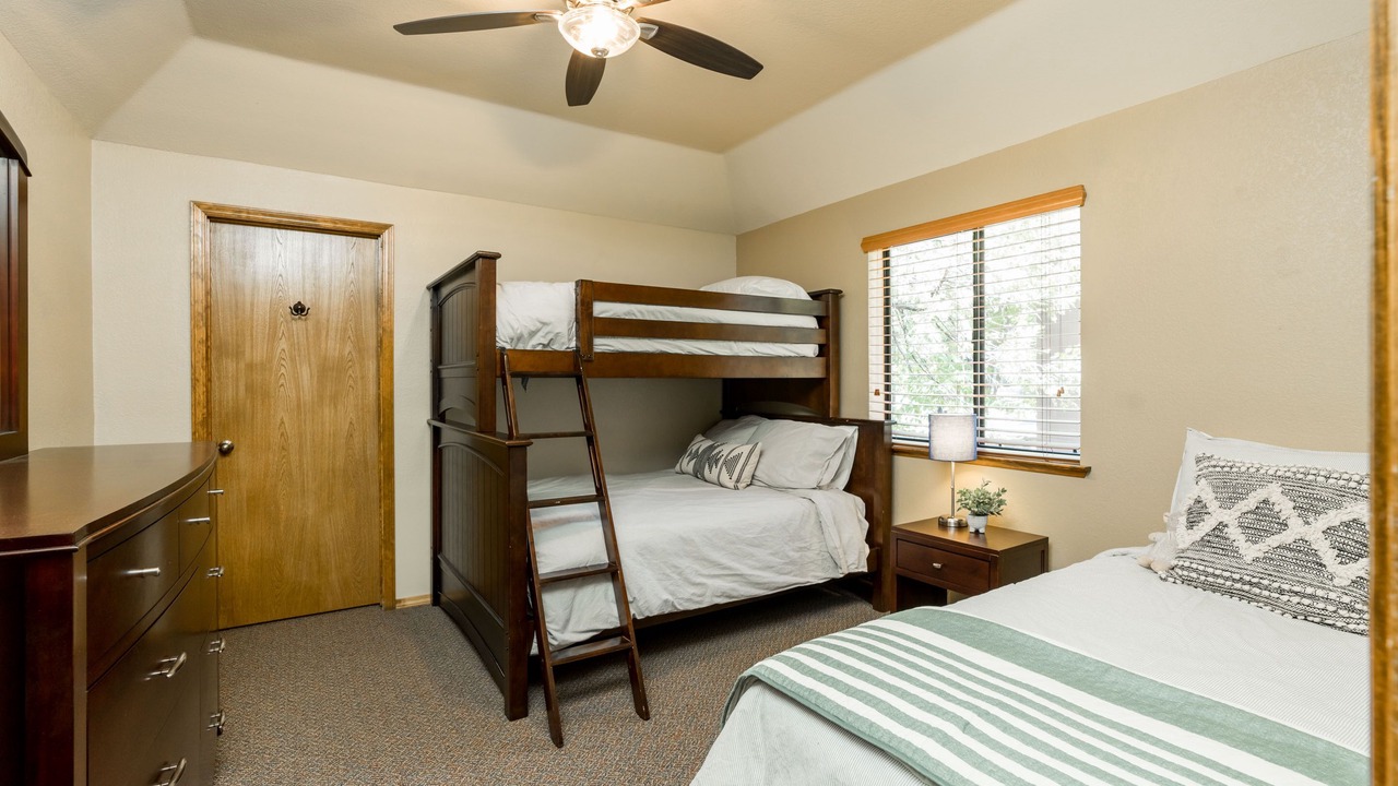 Photo of Bedroom in Shaver Lake