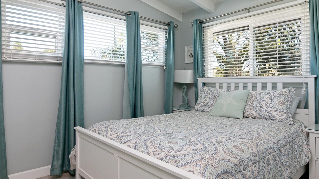 Photo of Bedroom in Pierpont Bay