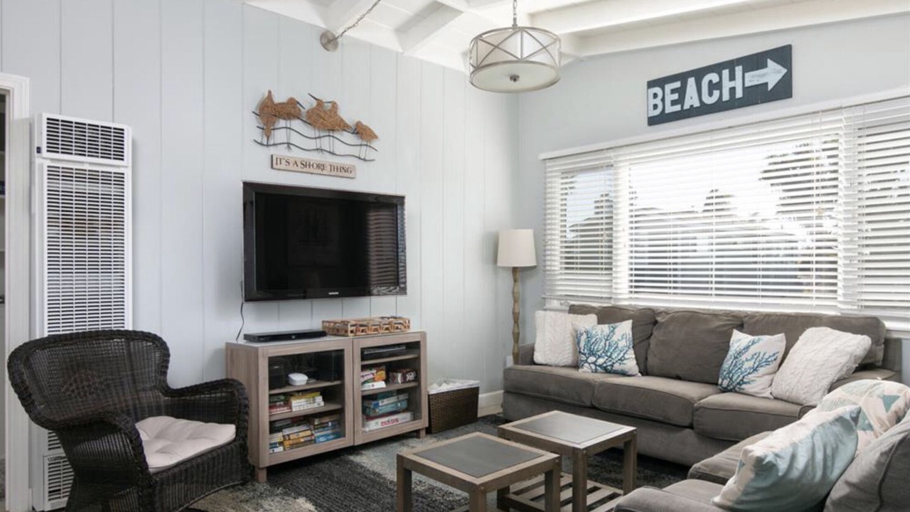 Photo of Bedroom in Pierpont Bay